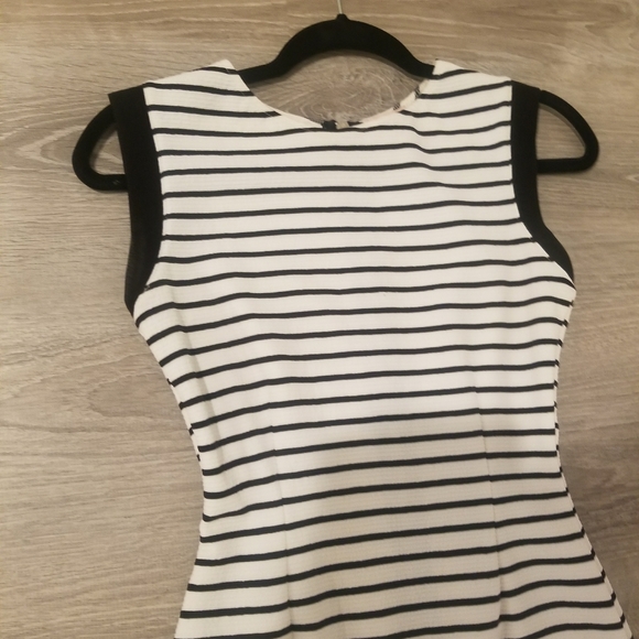 Beautiful Dress - Picture 4 of 8